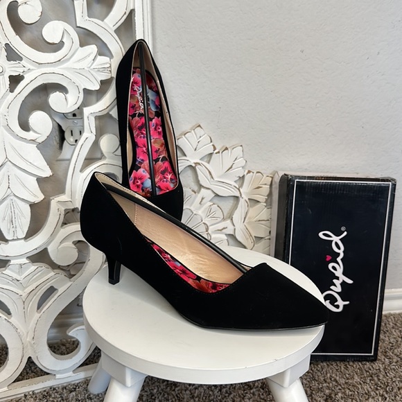 ✨ MYSTERY SHOE BOX ✨ mixed sizes, PERFECT FOR RESALE OR GIFTING for holidays ✨ - Picture 5 of 16